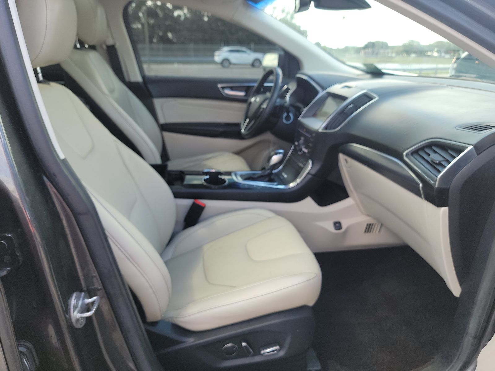 2016 Ford Edge Titanium FWD