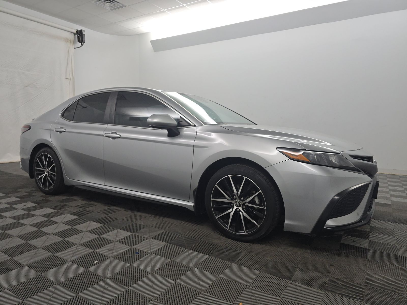 2021 Toyota Camry SE FWD