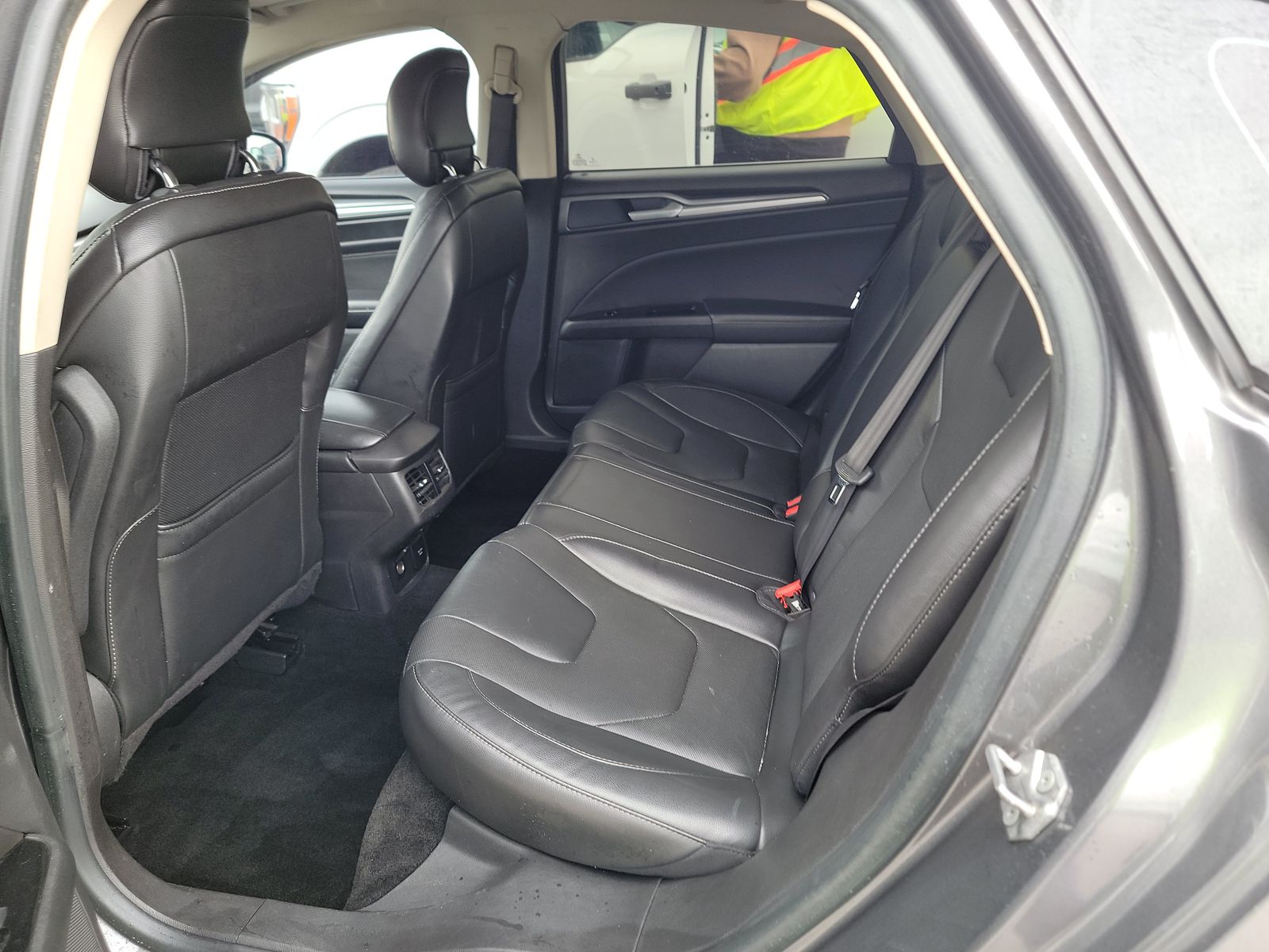 2014 Ford Fusion Hybrid Titanium FWD