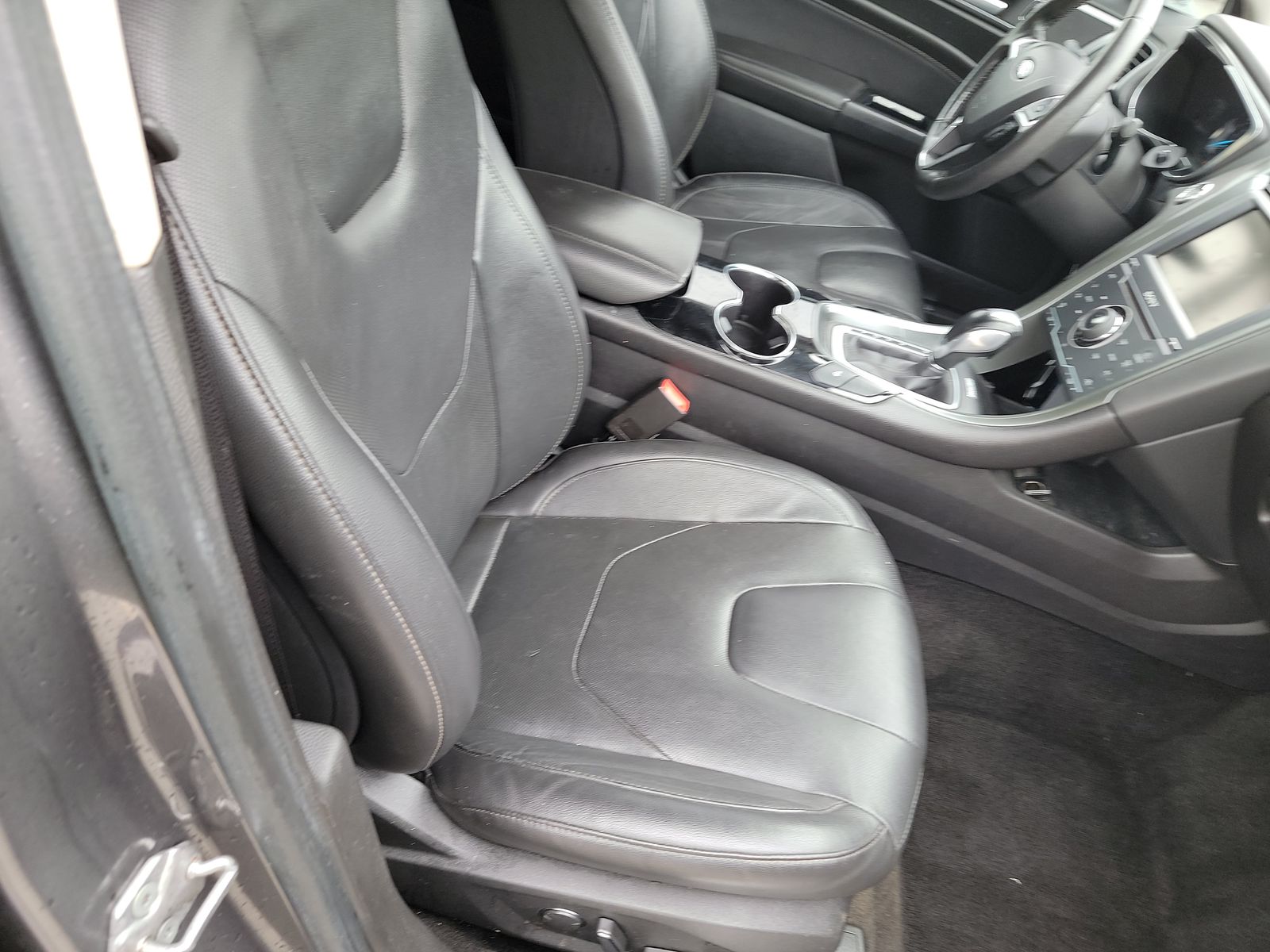 2014 Ford Fusion Hybrid Titanium FWD