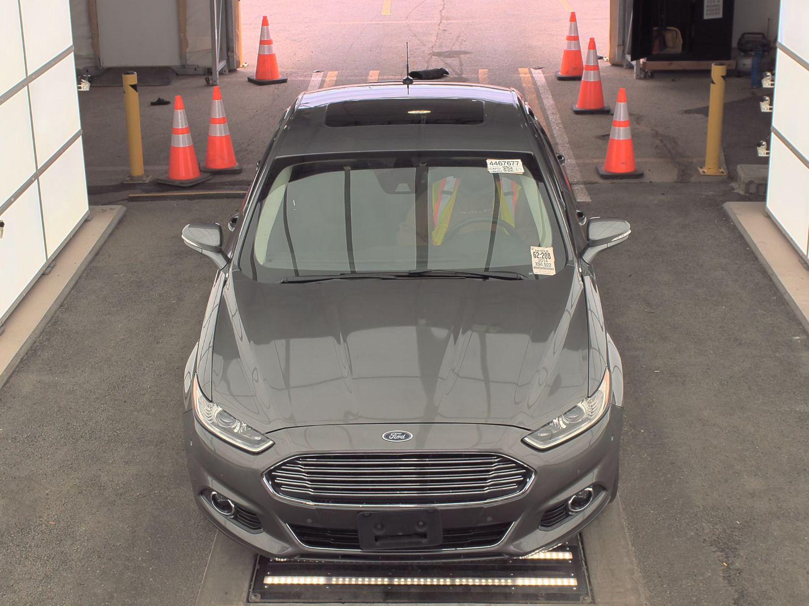 2014 Ford Fusion Hybrid Titanium FWD