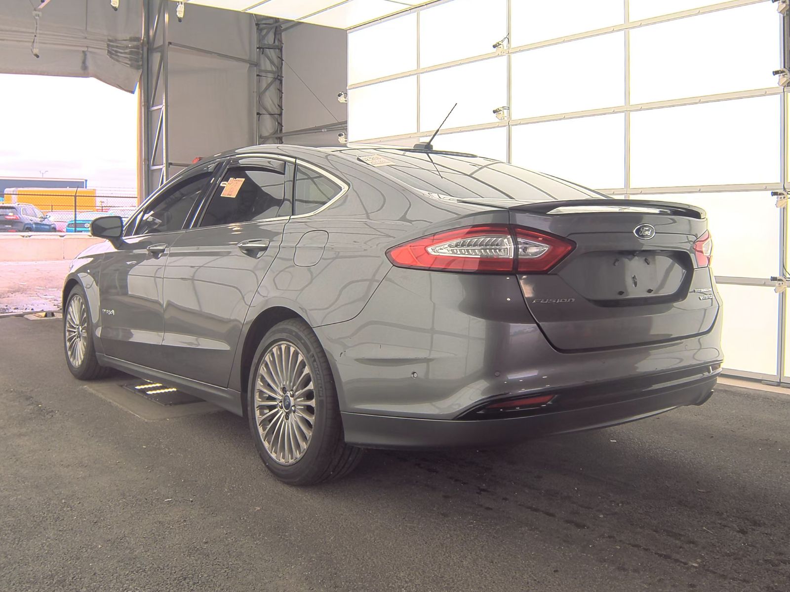 2014 Ford Fusion Hybrid Titanium FWD