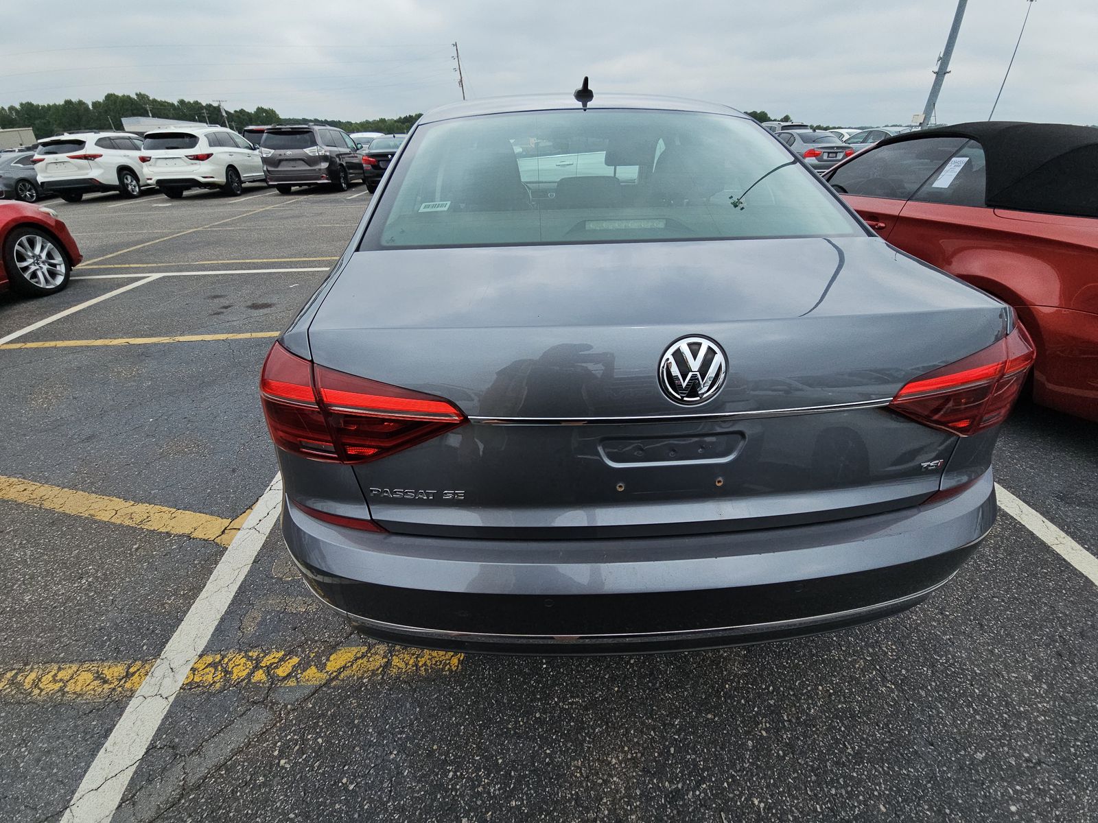 2017 Volkswagen Passat 1.8T SE FWD