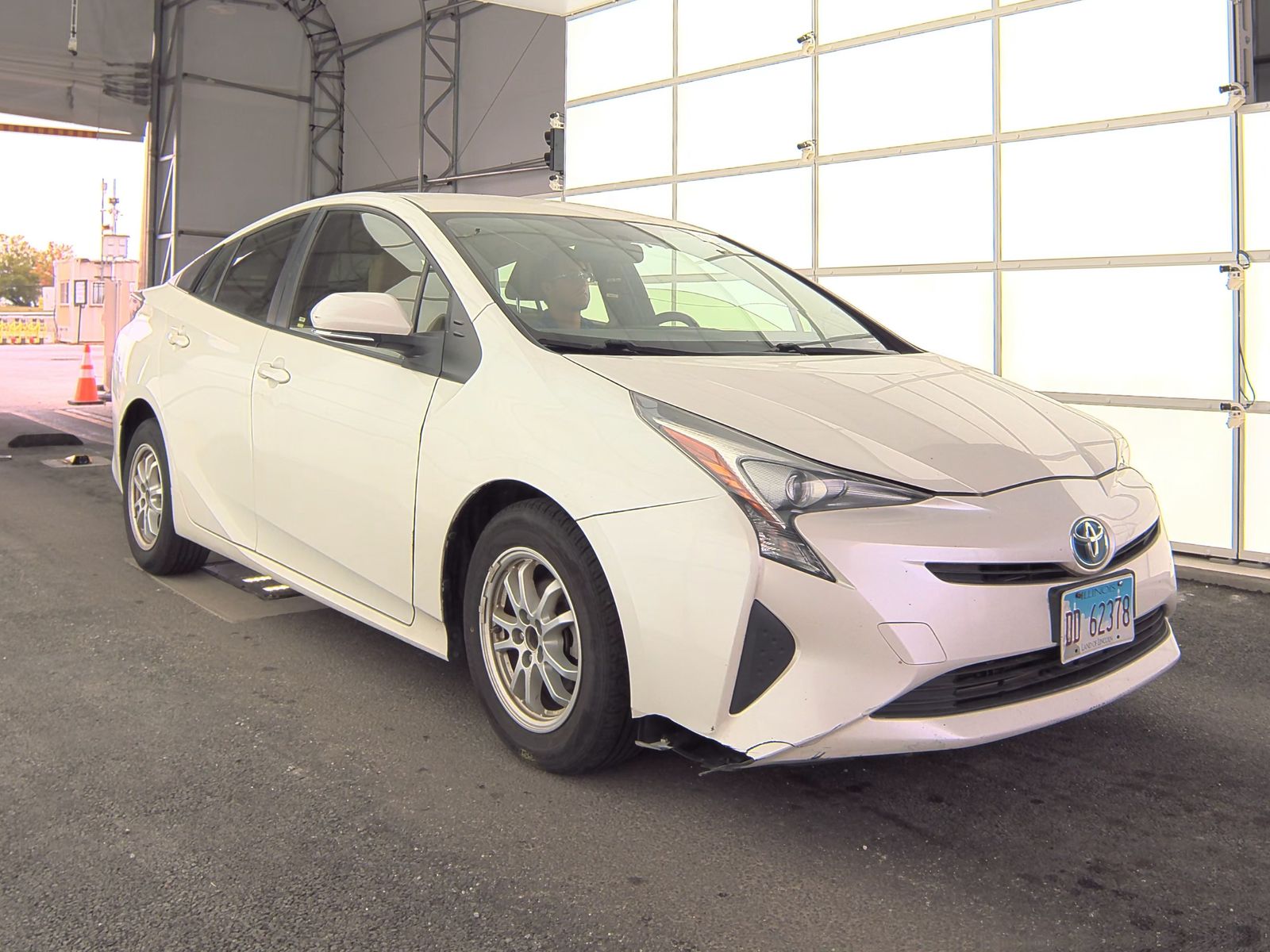 2016 Toyota Prius Two FWD