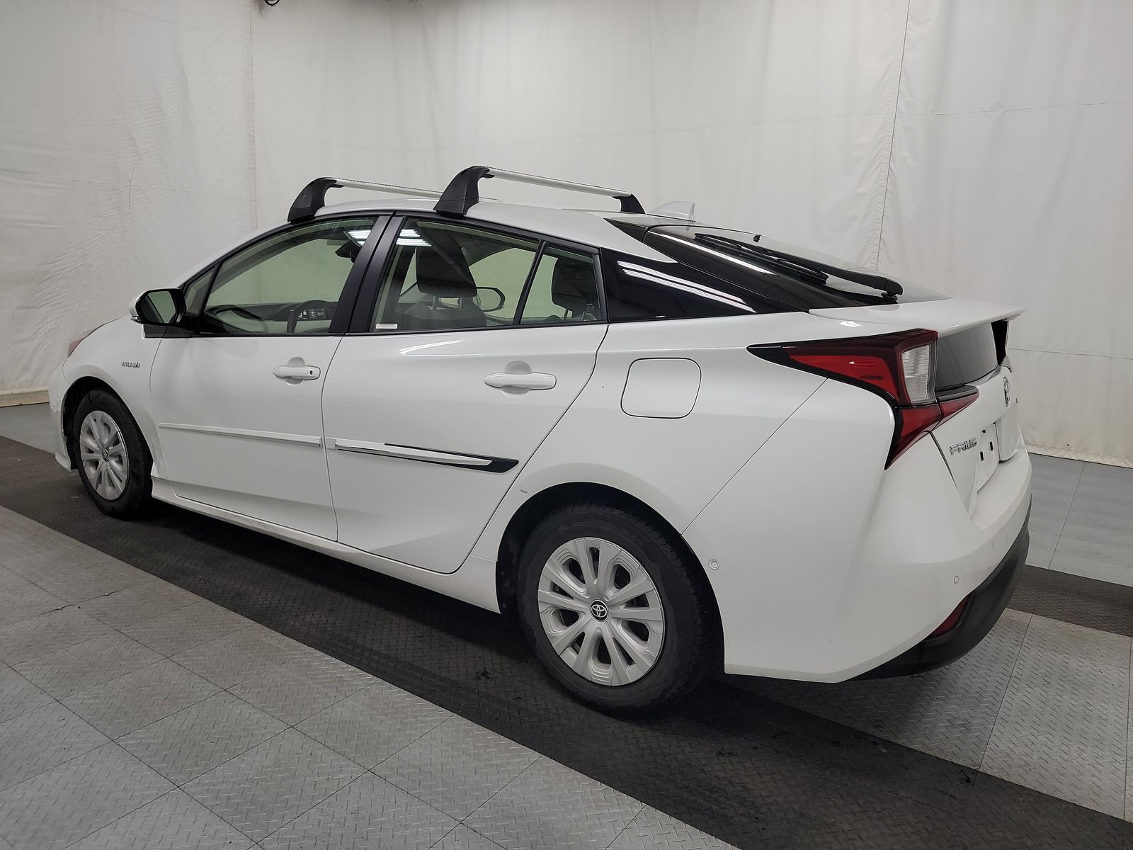 2022 Toyota Prius LE FWD