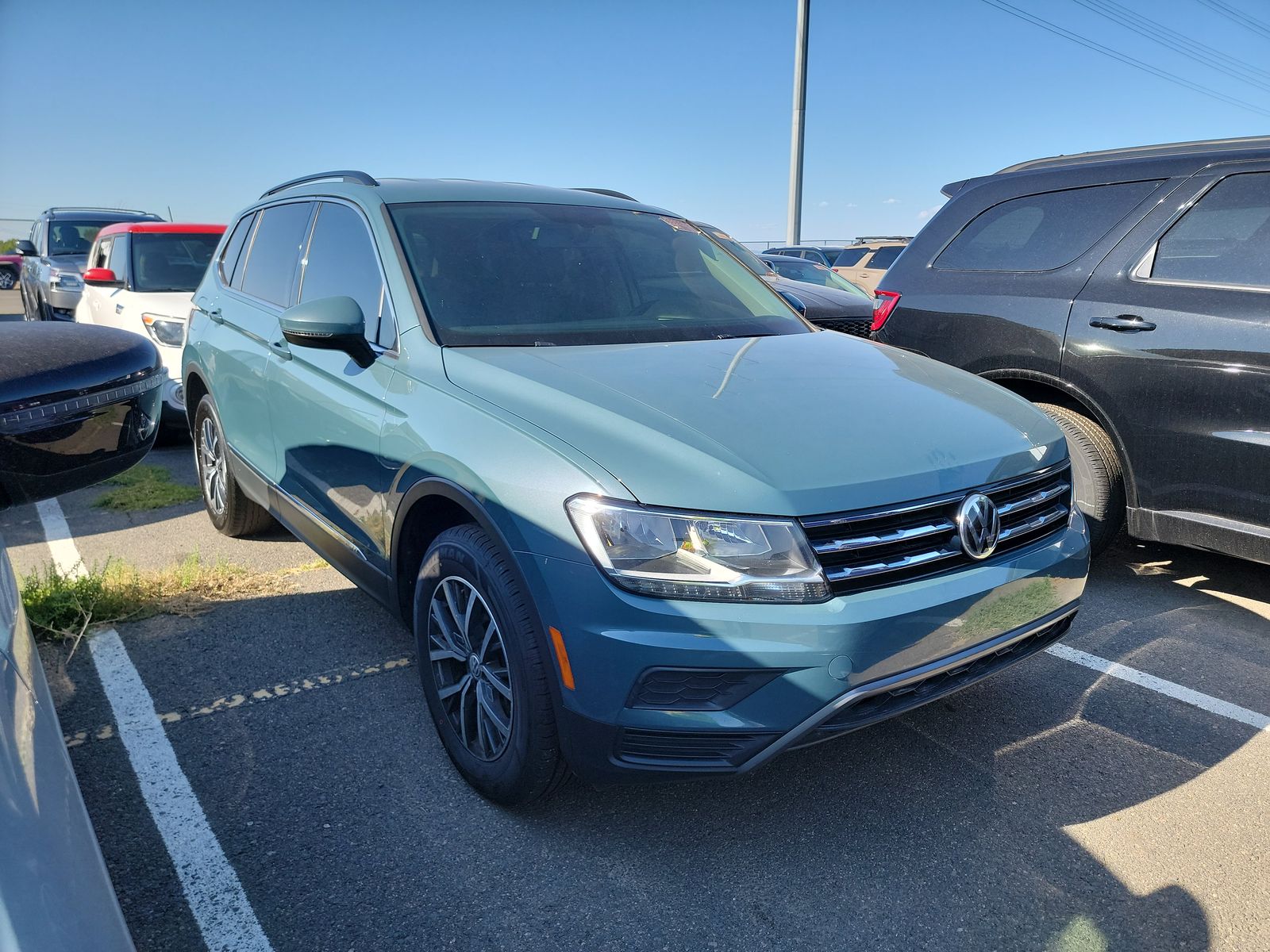 2020 Volkswagen Tiguan 2.0T SE FWD