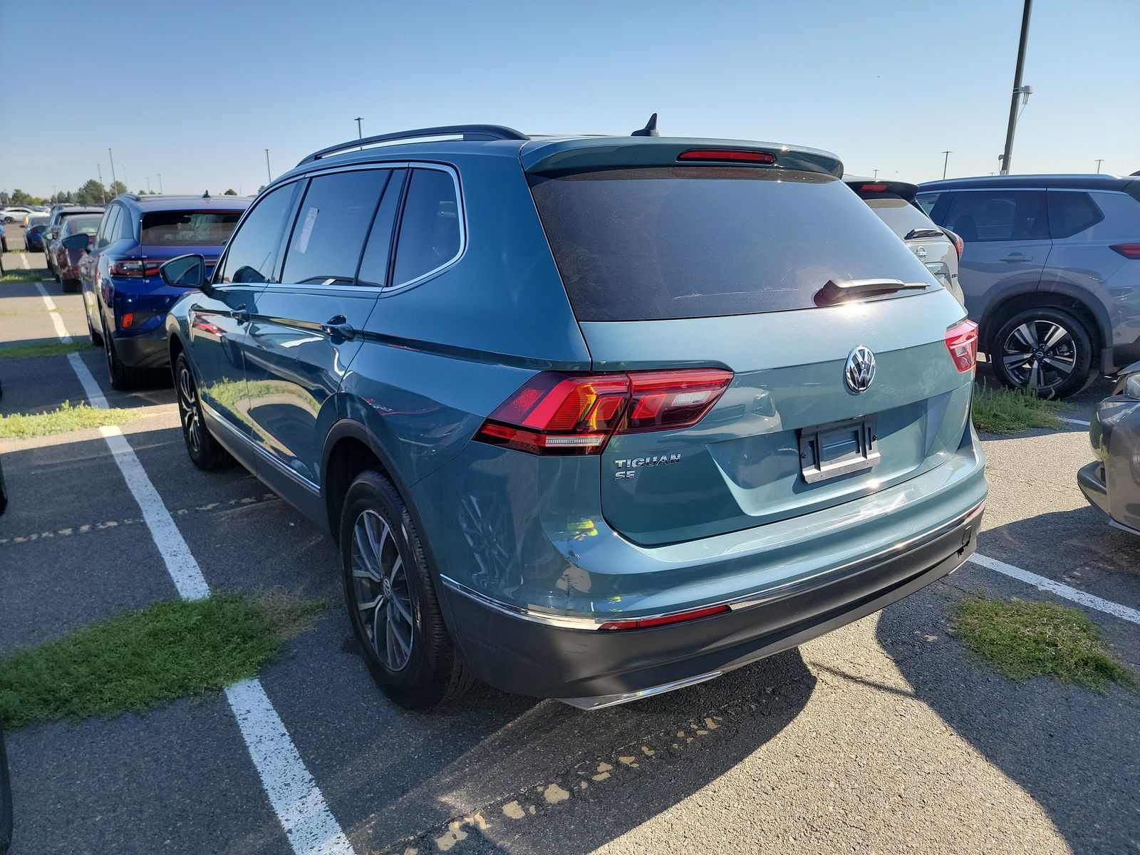 2020 Volkswagen Tiguan 2.0T SE FWD