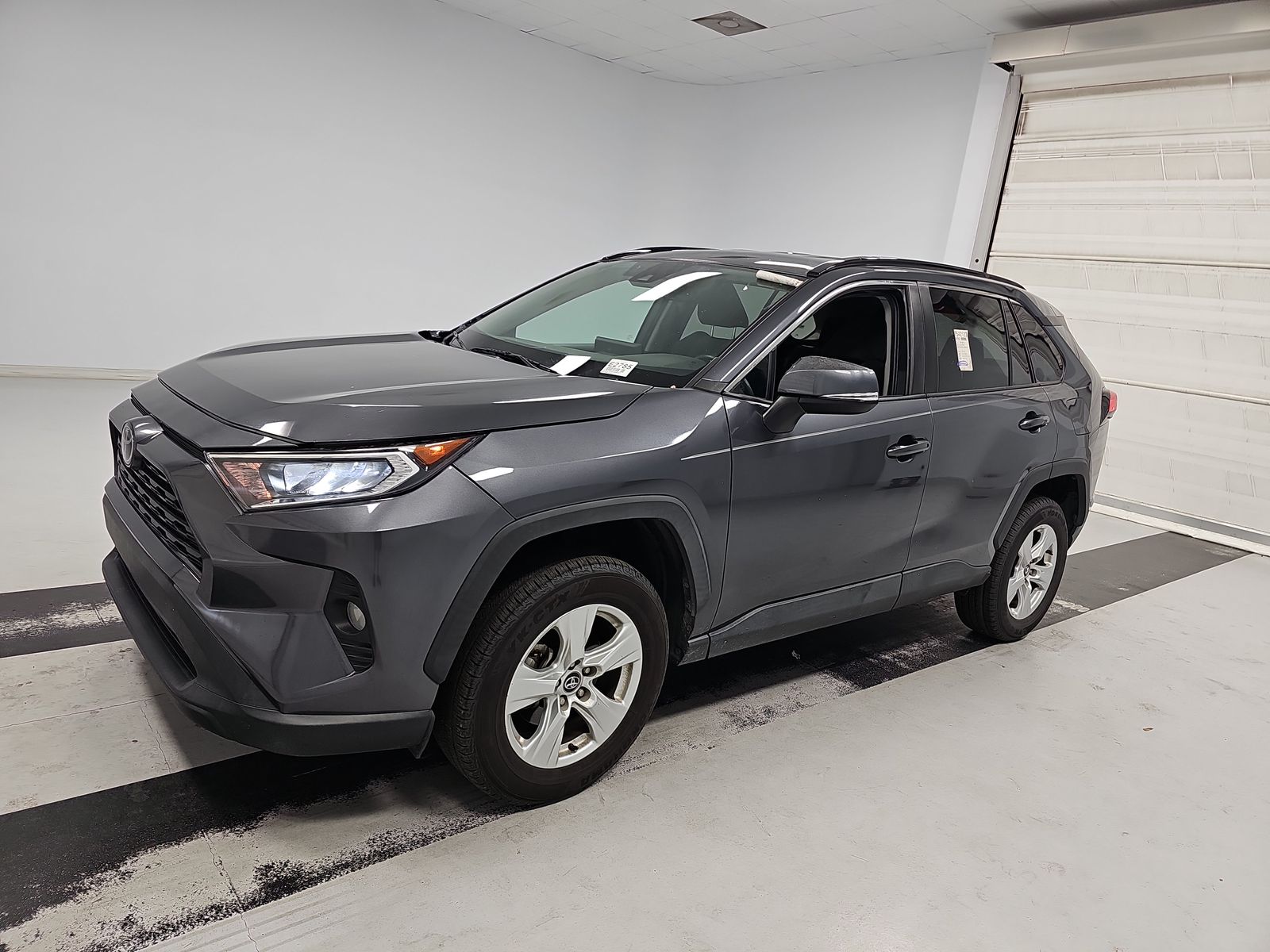 2020 Toyota RAV4 XLE FWD