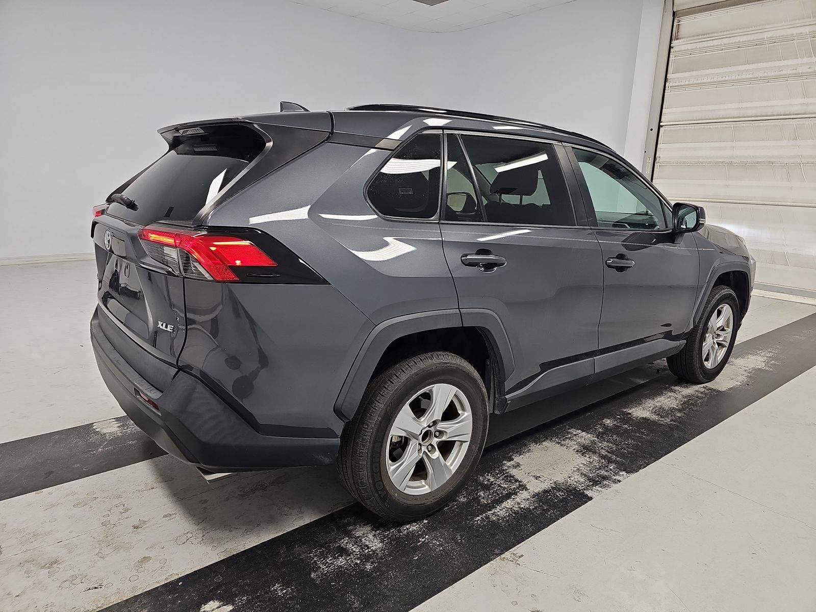 2020 Toyota RAV4 XLE FWD