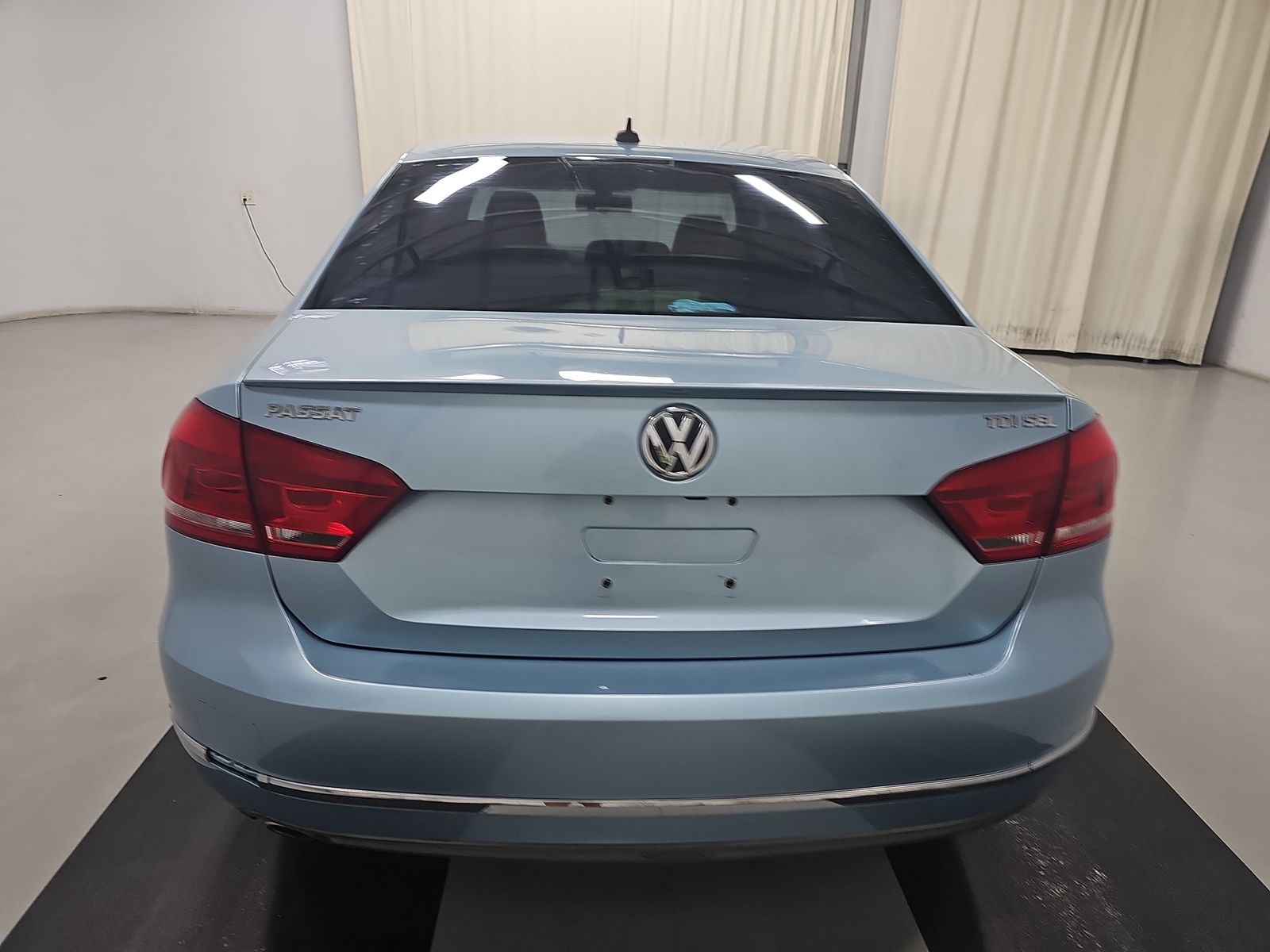 2013 Volkswagen Passat 2.0L TDI SEL Premium FWD