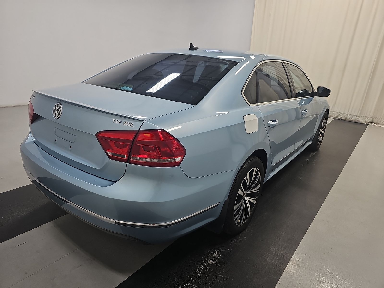 2013 Volkswagen Passat 2.0L TDI SEL Premium FWD