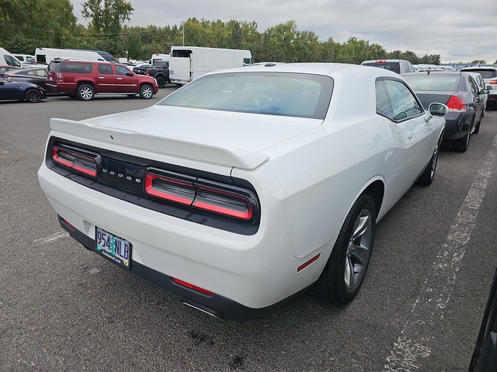 2019 Dodge Challenger SXT RWD