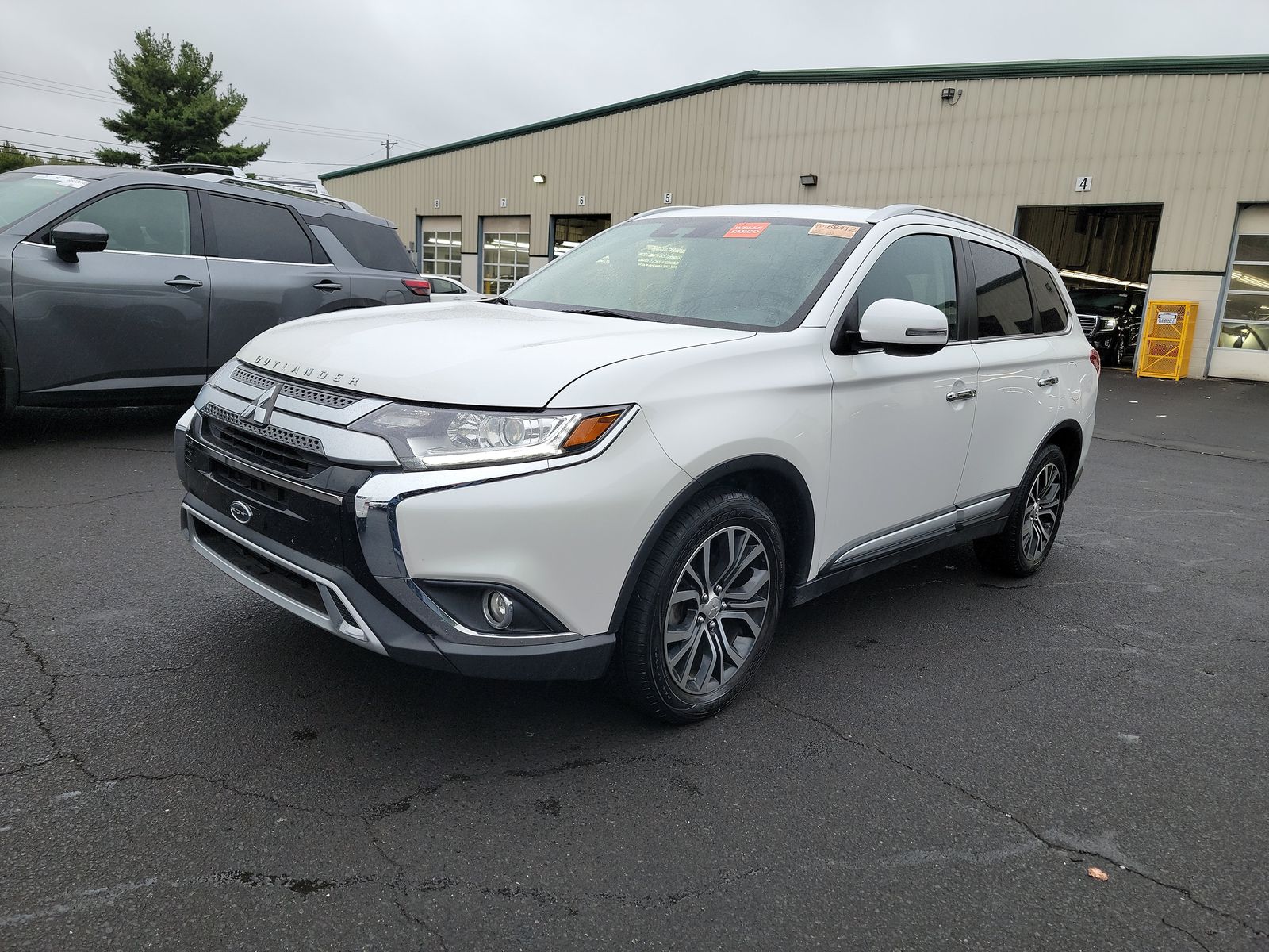 2020 Mitsubishi Outlander SEL FWD