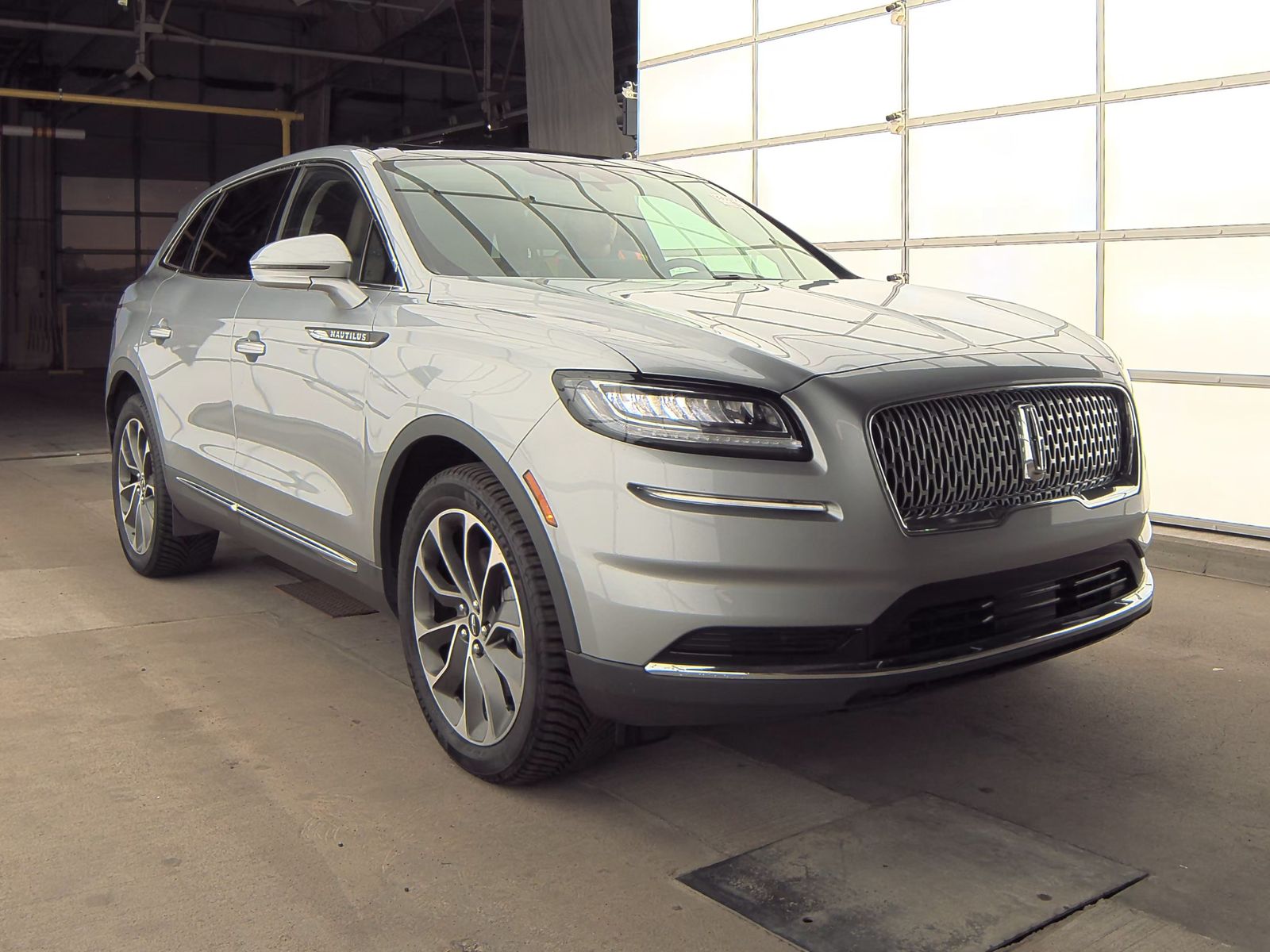 2021 Lincoln Nautilus Reserve AWD