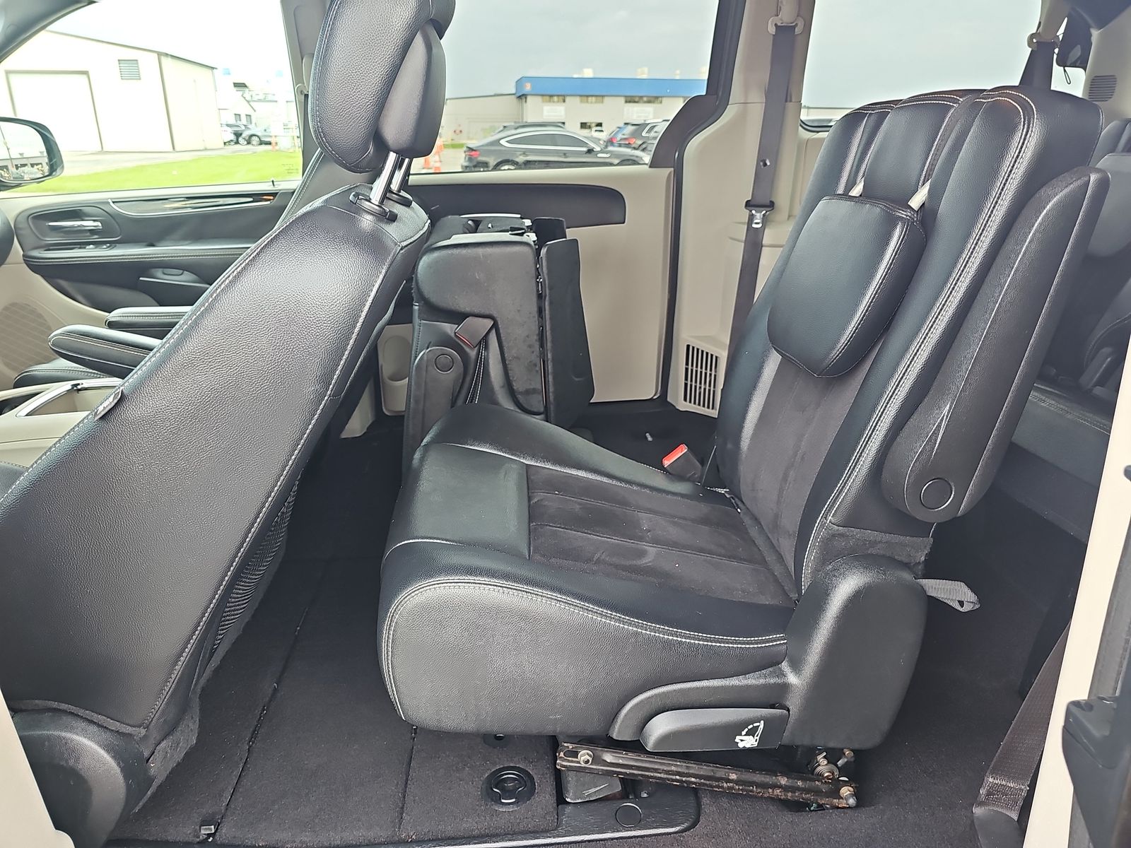 2017 Dodge Grand Caravan SXT FWD