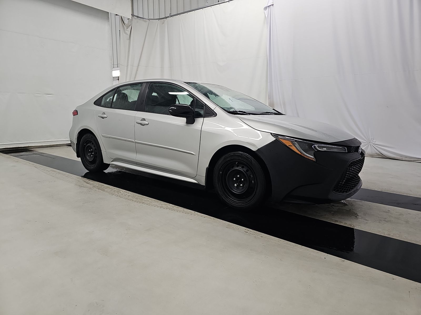 2020 Toyota Corolla LE FWD
