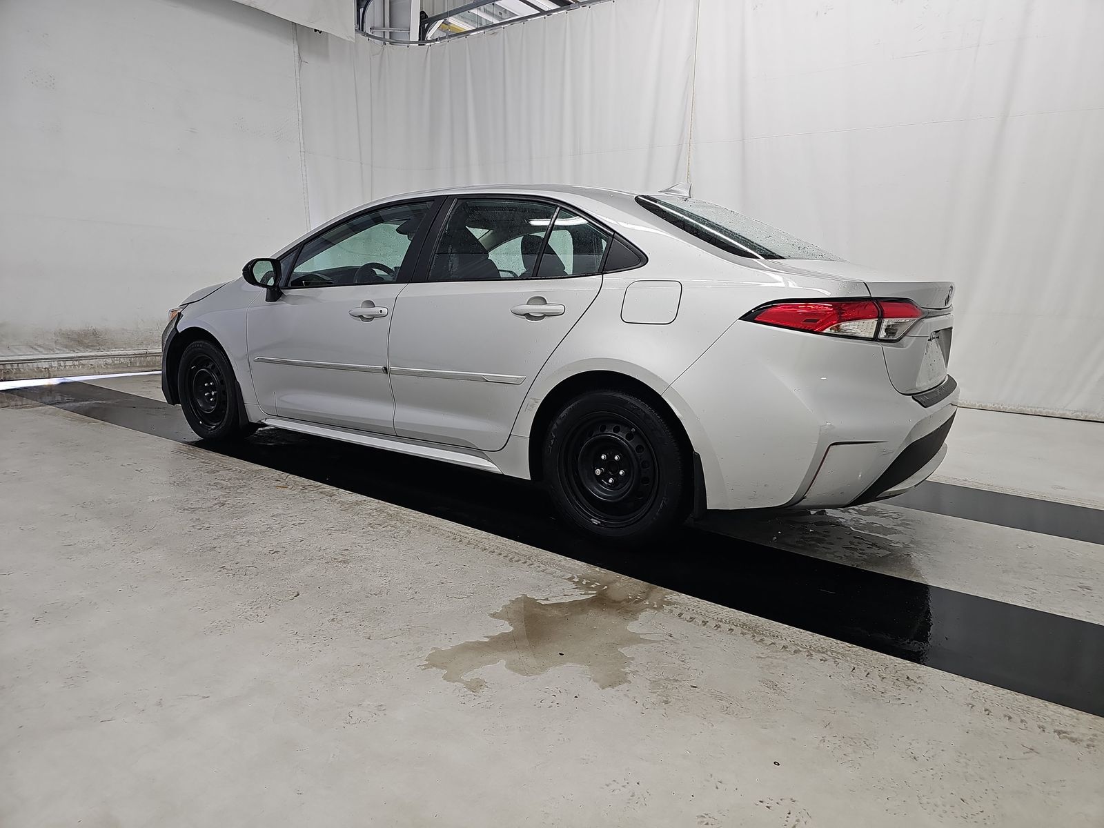 2020 Toyota Corolla LE FWD