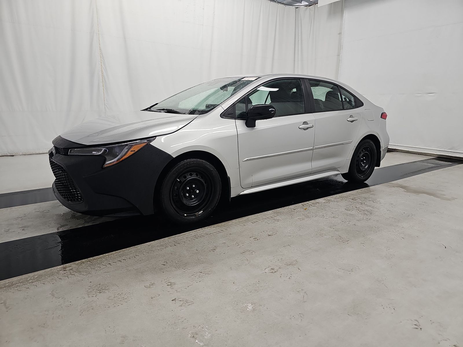 2020 Toyota Corolla LE FWD