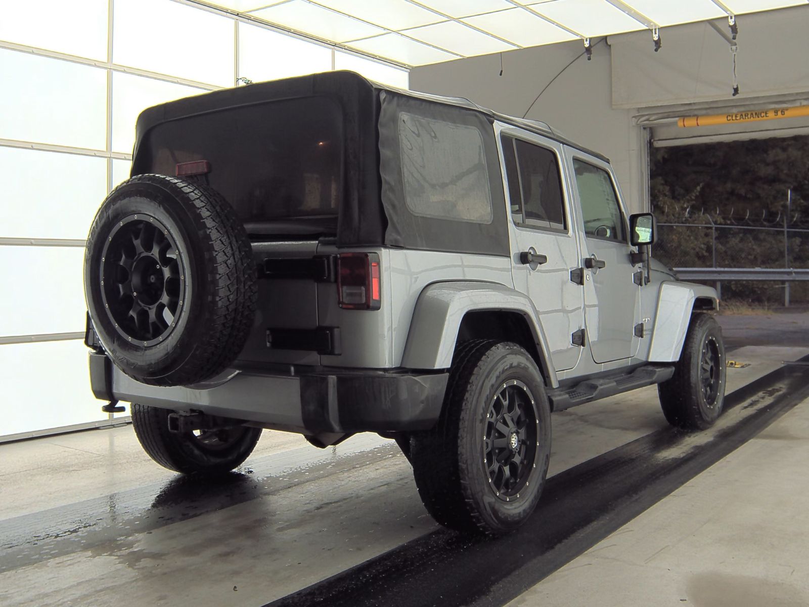 2018 Jeep Wrangler JK Unlimited Sahara AWD