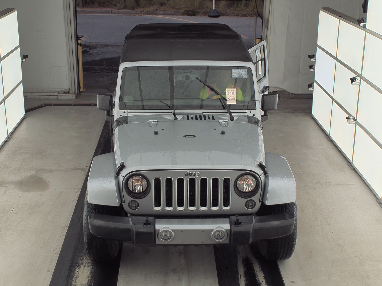 2018 Jeep Wrangler JK Unlimited Sahara AWD