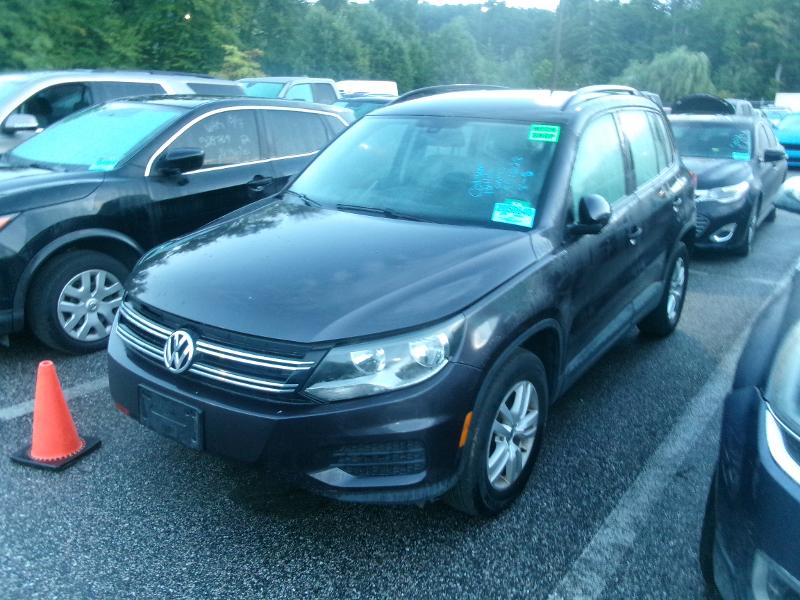 2016 Volkswagen Tiguan S