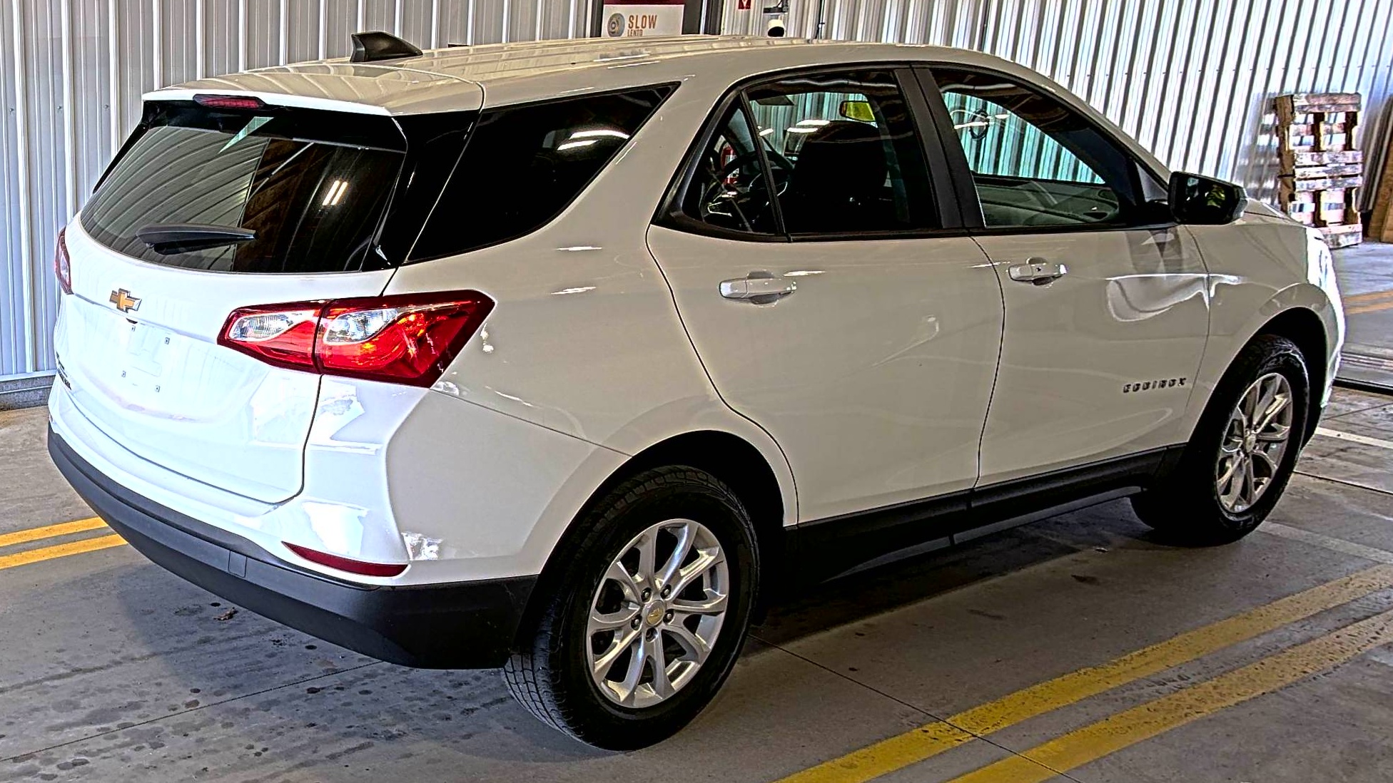 2021 Chevrolet Equinox LS AWD