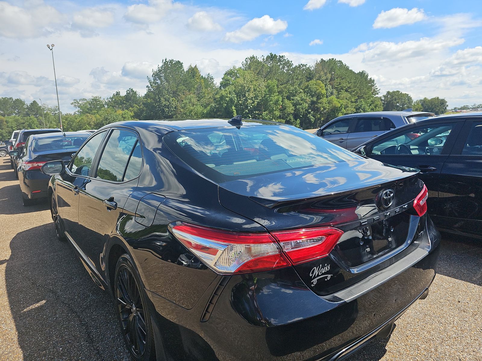 2020 Toyota Camry SE Nightshade FWD