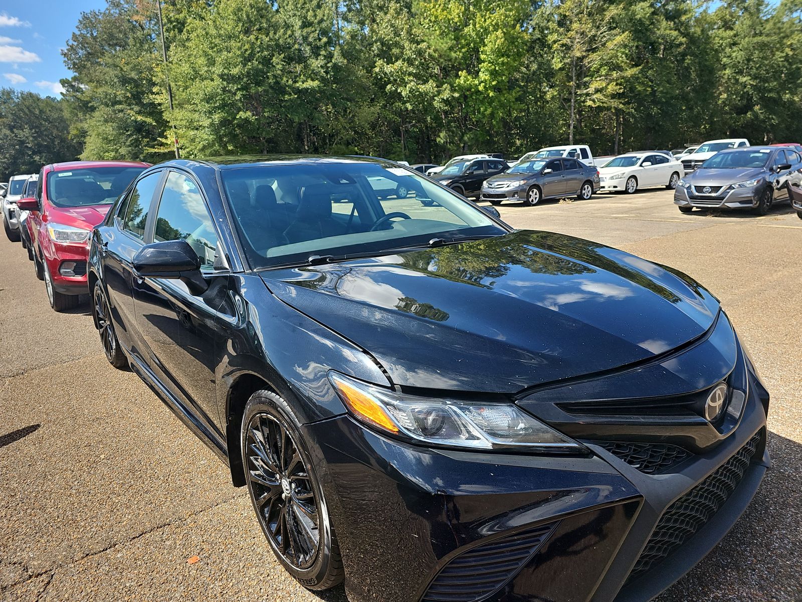 2020 Toyota Camry SE Nightshade FWD