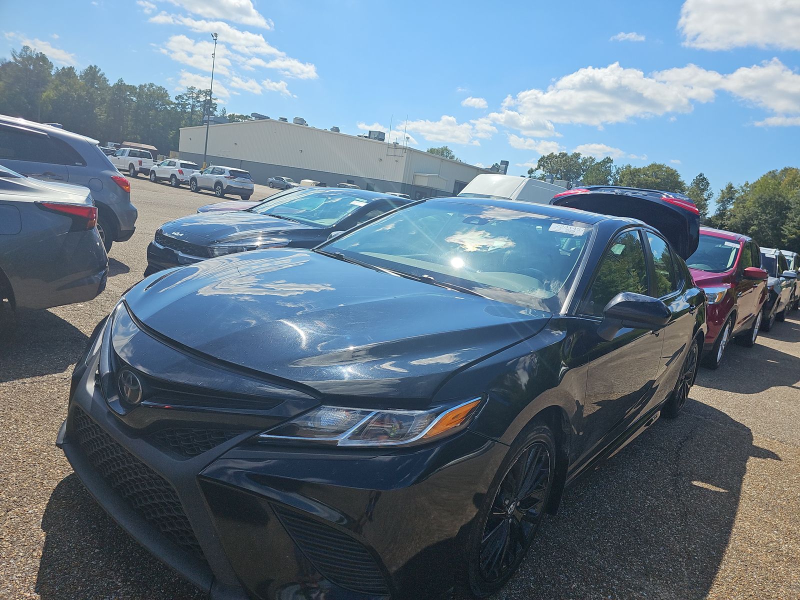 2020 Toyota Camry SE Nightshade FWD