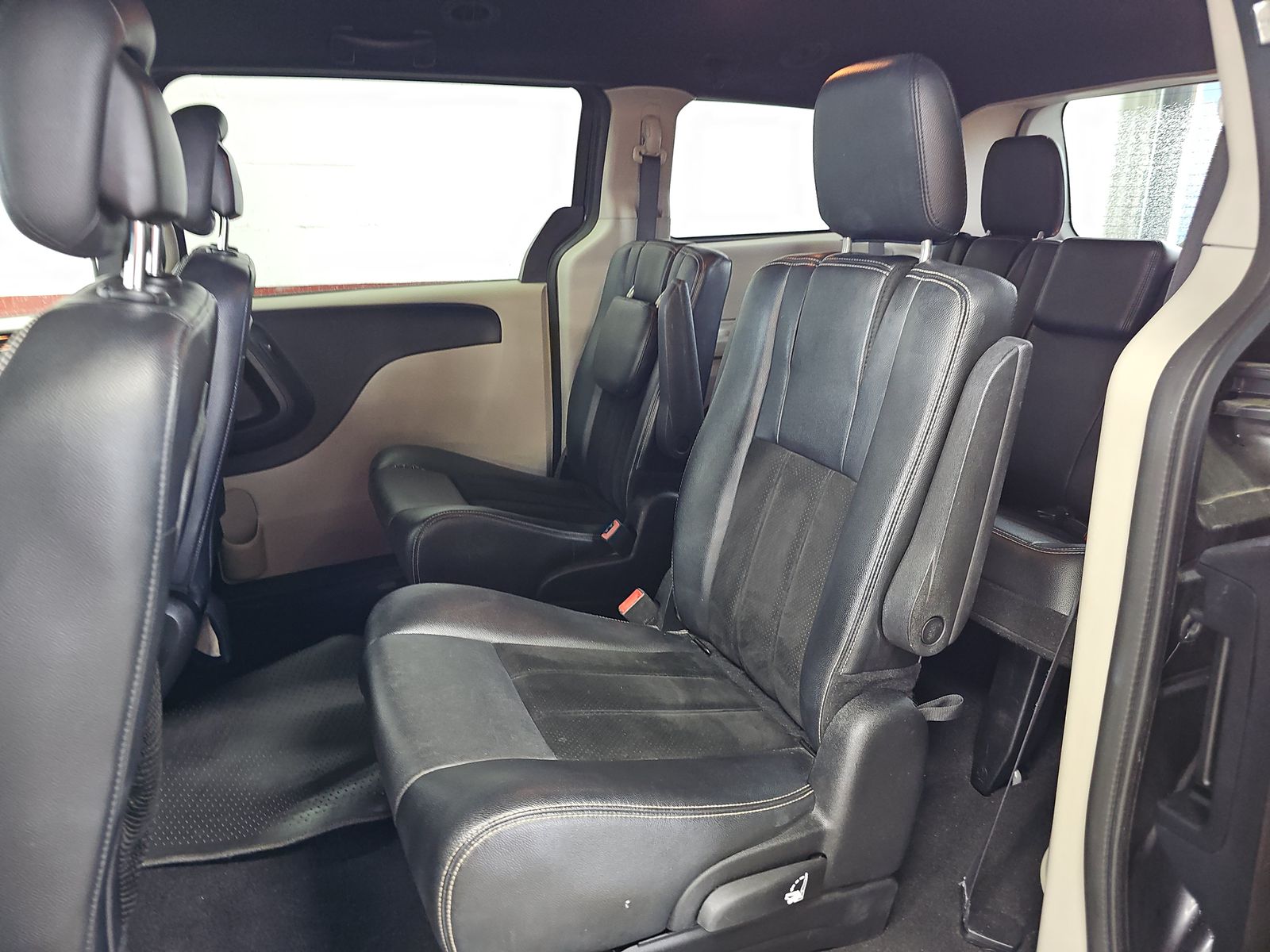 2016 Dodge Grand Caravan SXT Plus FWD