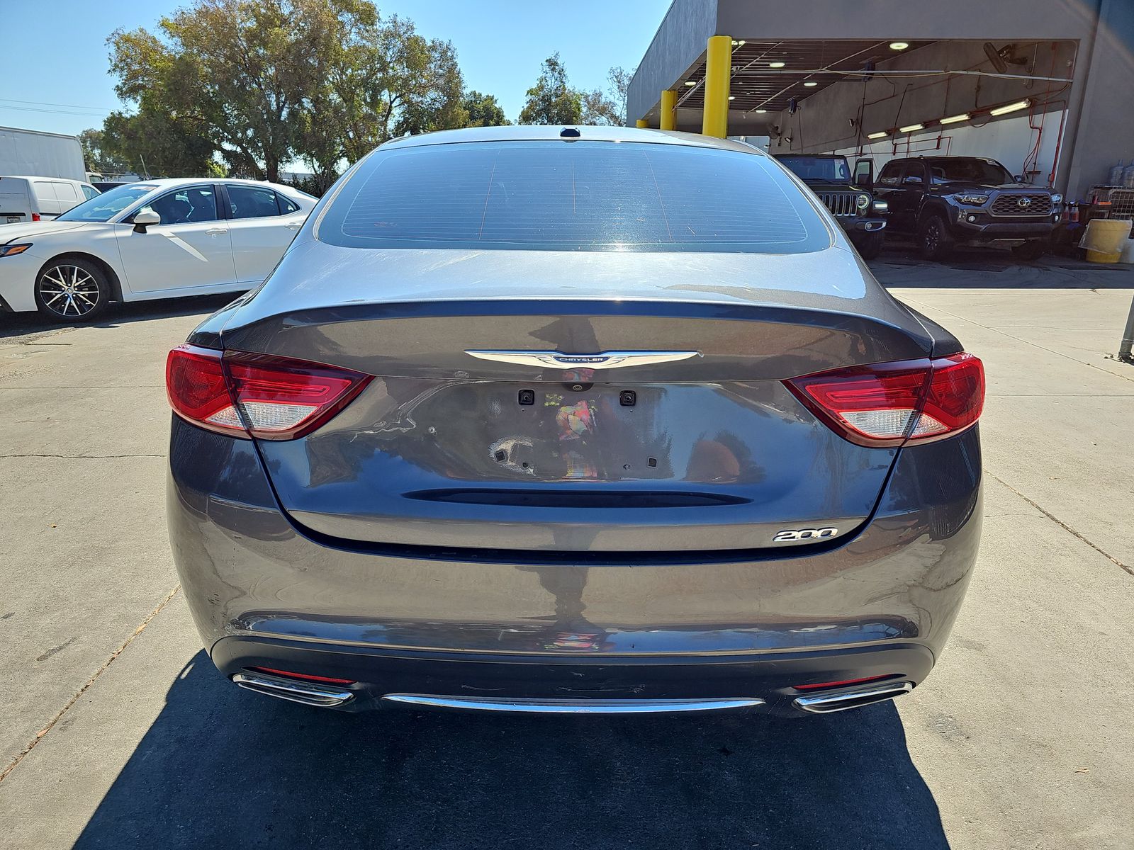 2016 Chrysler 200 Limited FWD