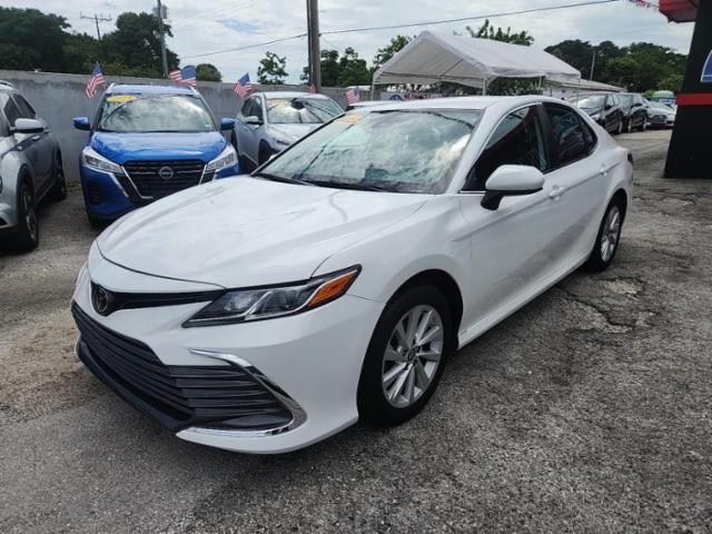 2022 Toyota Camry LE