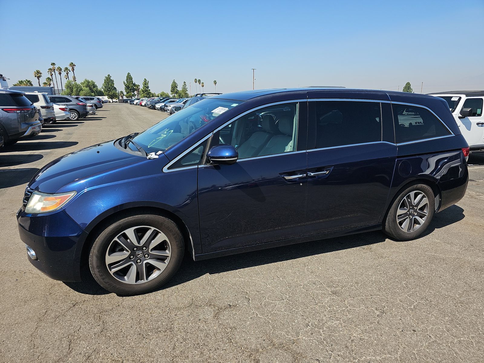 2014 Honda Odyssey Touring FWD