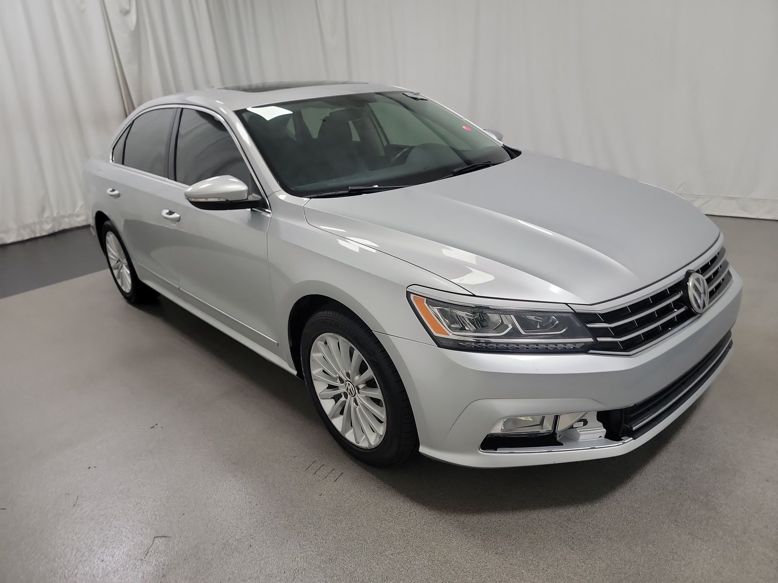 2016 Volkswagen Passat 1.8T SE FWD