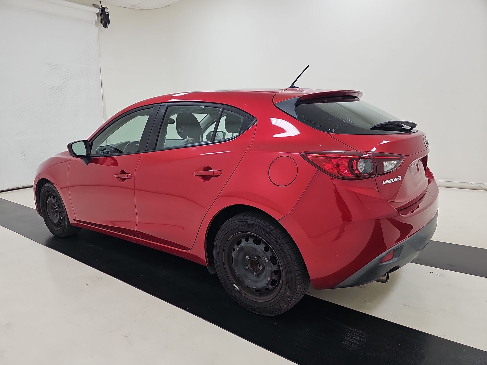 2015 MAZDA MAZDA3 i Sport FWD