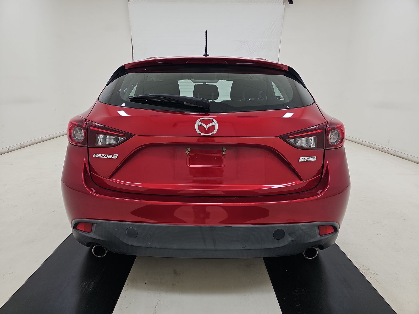 2015 MAZDA MAZDA3 i Sport FWD