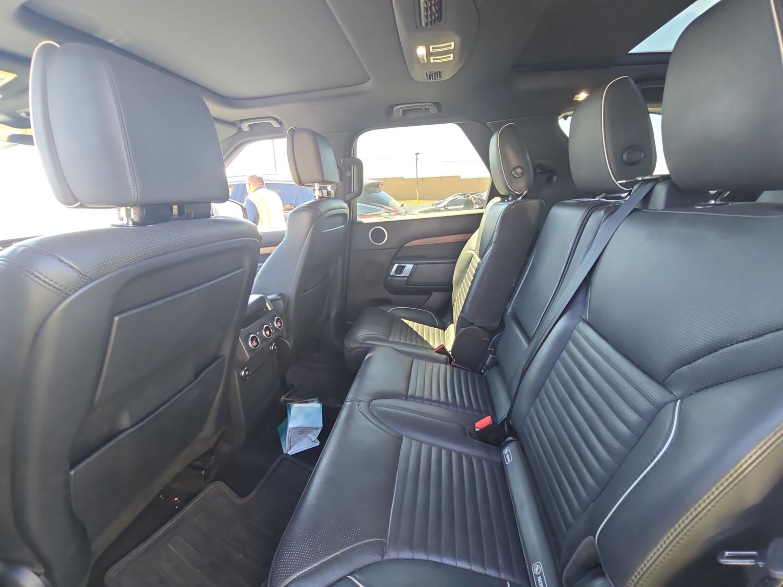 2018 Land Rover Discovery HSE Luxury AWD