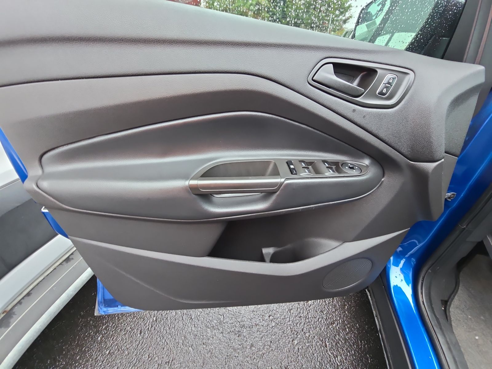 2019 Ford Escape S FWD