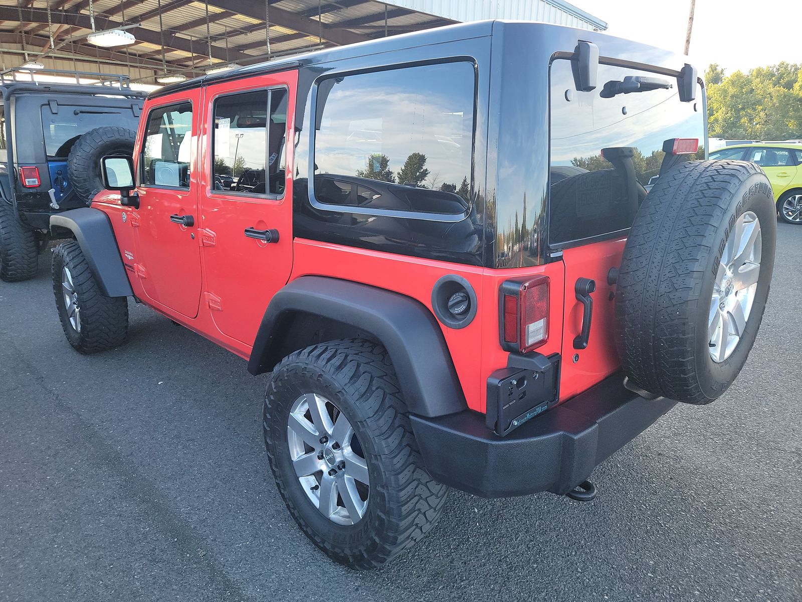 2013 Jeep Wrangler Unlimited Sahara AWD