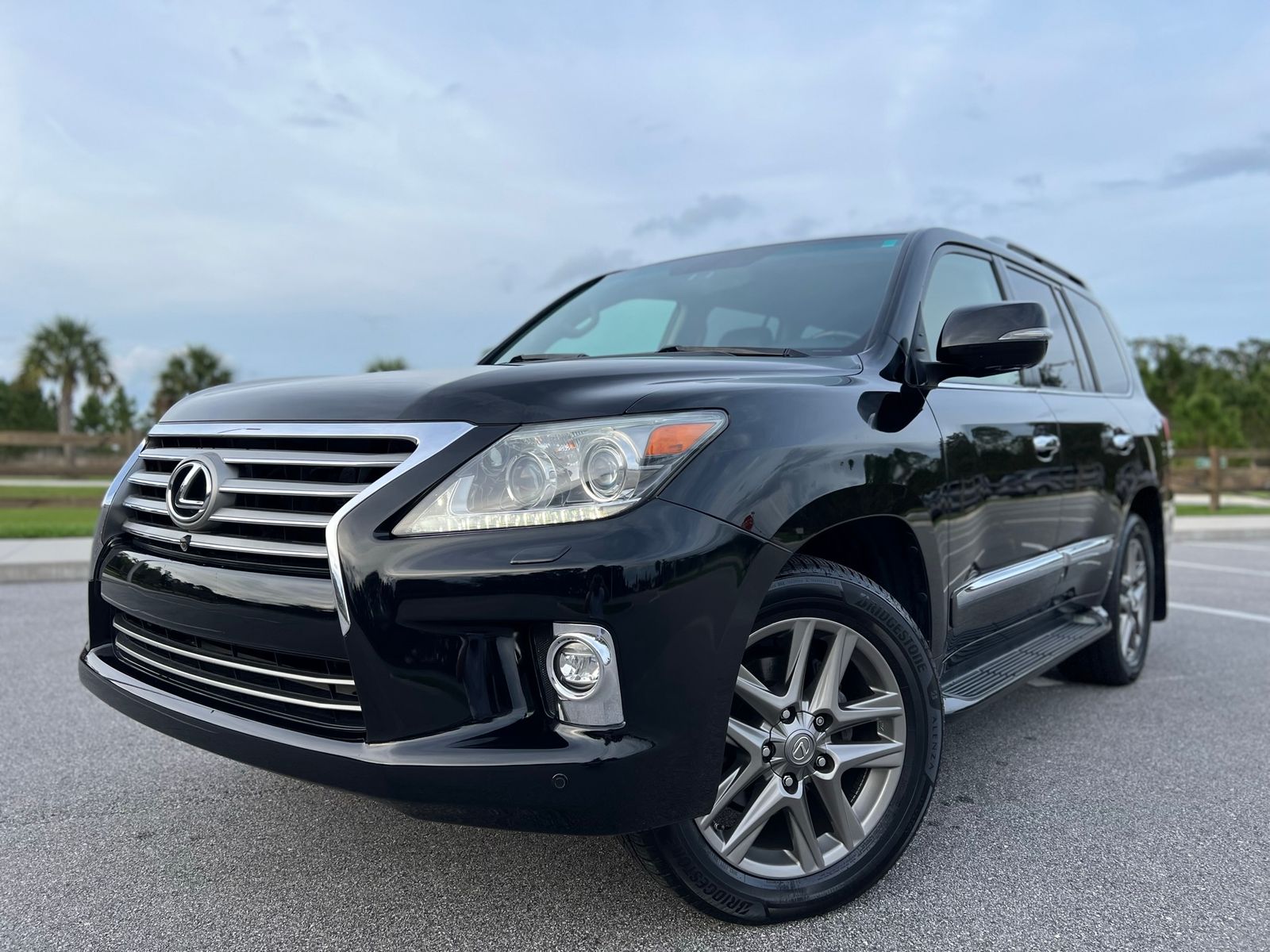 2014 Lexus LX 570