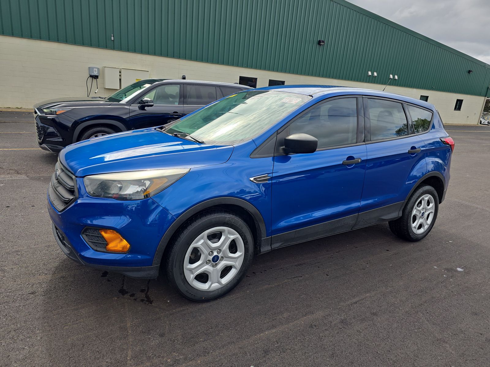 2019 Ford Escape S FWD