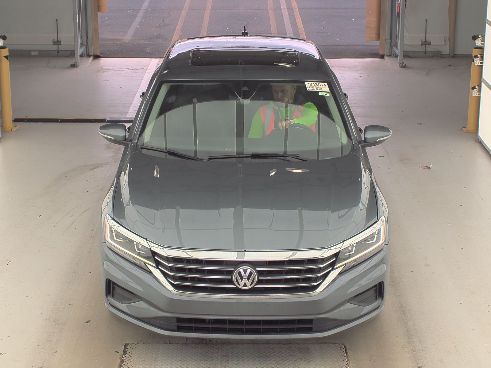 2022 Volkswagen Passat 2.0T SE FWD