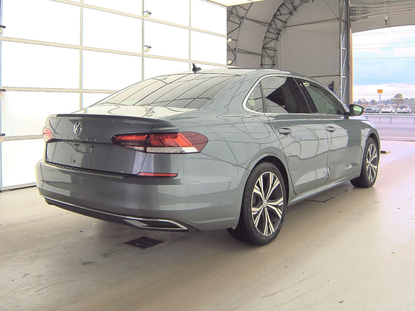 2022 Volkswagen Passat 2.0T SE FWD