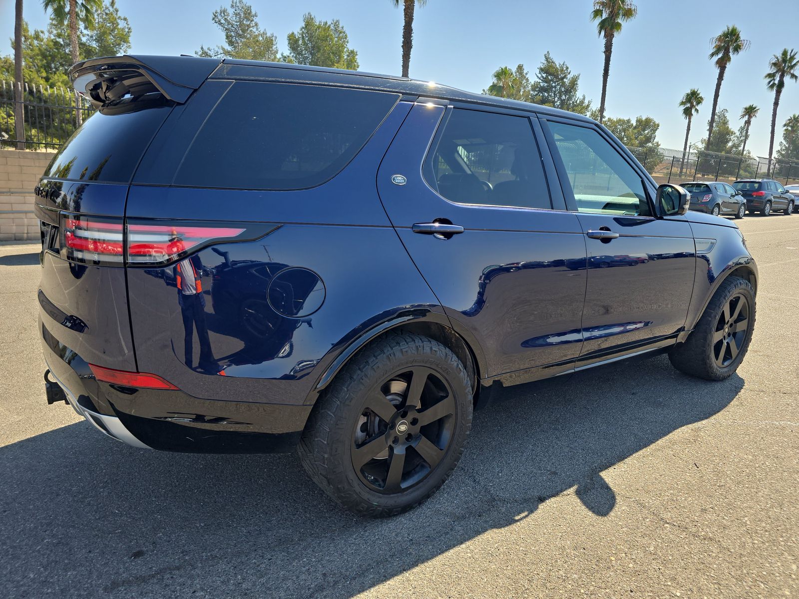 2017 Land Rover Discovery HSE Luxury AWD