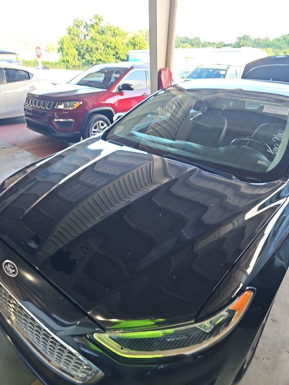 2020 Ford Fusion Hybrid Titanium FWD