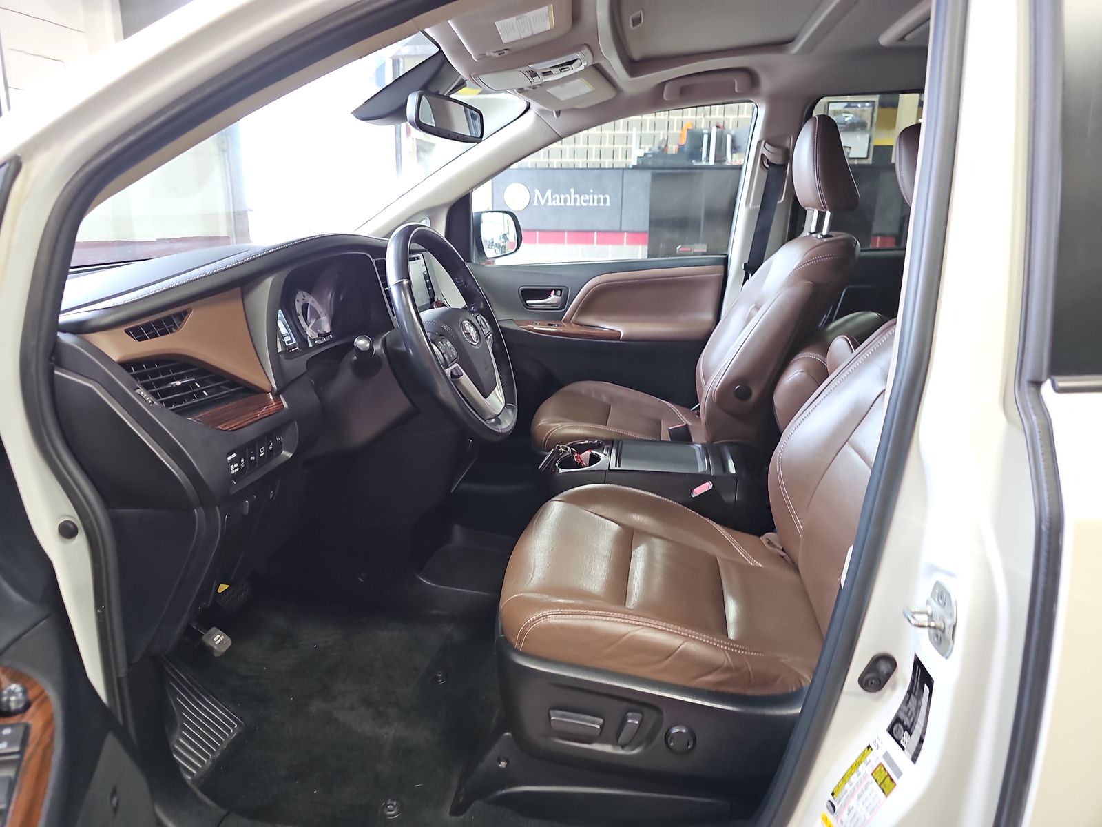 2018 Toyota Sienna Limited Premium AWD