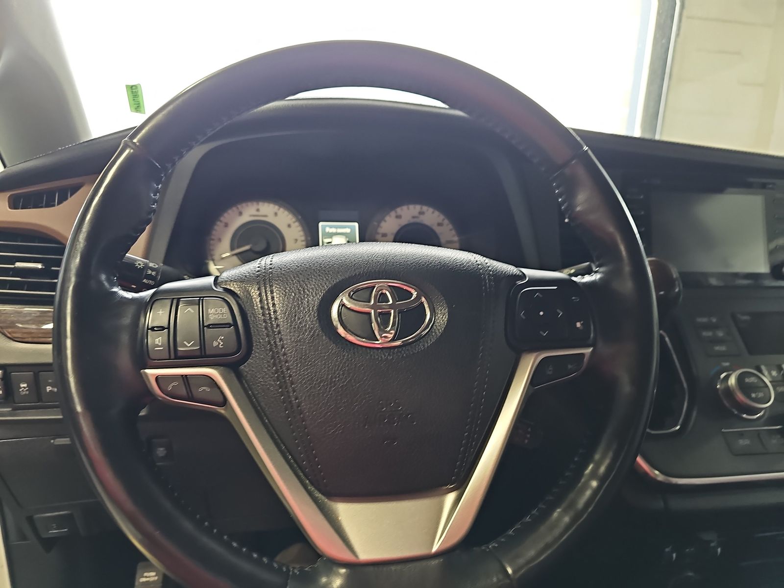 2018 Toyota Sienna Limited Premium AWD