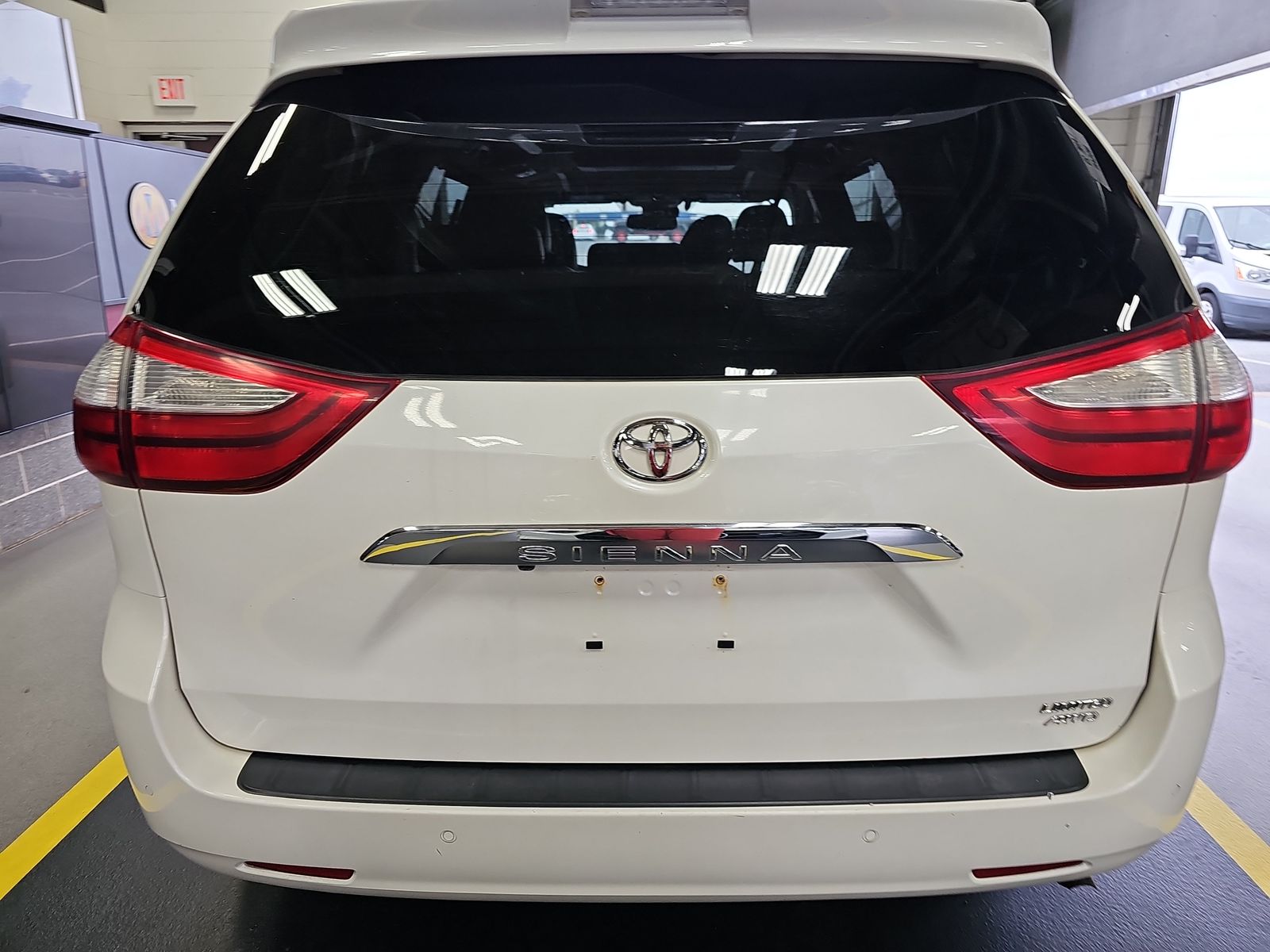 2018 Toyota Sienna Limited Premium AWD