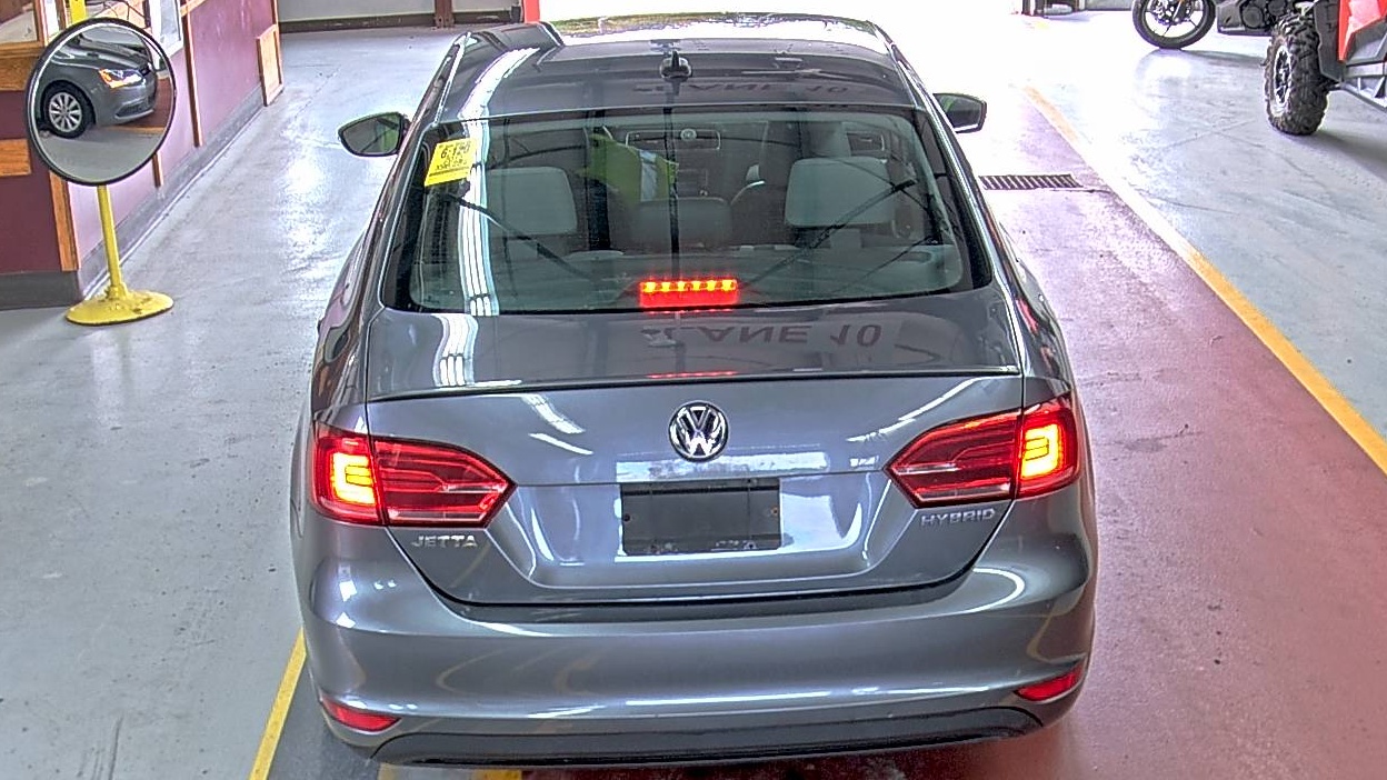 2013 Volkswagen Jetta Hybrid SE FWD