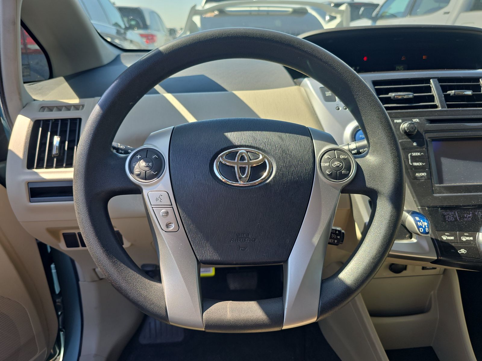 2014 Toyota Prius v Three FWD